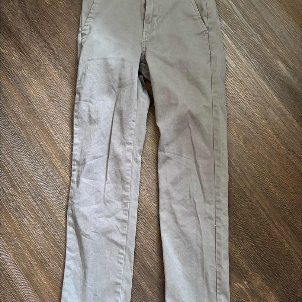 Izod Boys Gray Chinos. Size 10 slim with an Adjustable Waistband. 24” inseam.